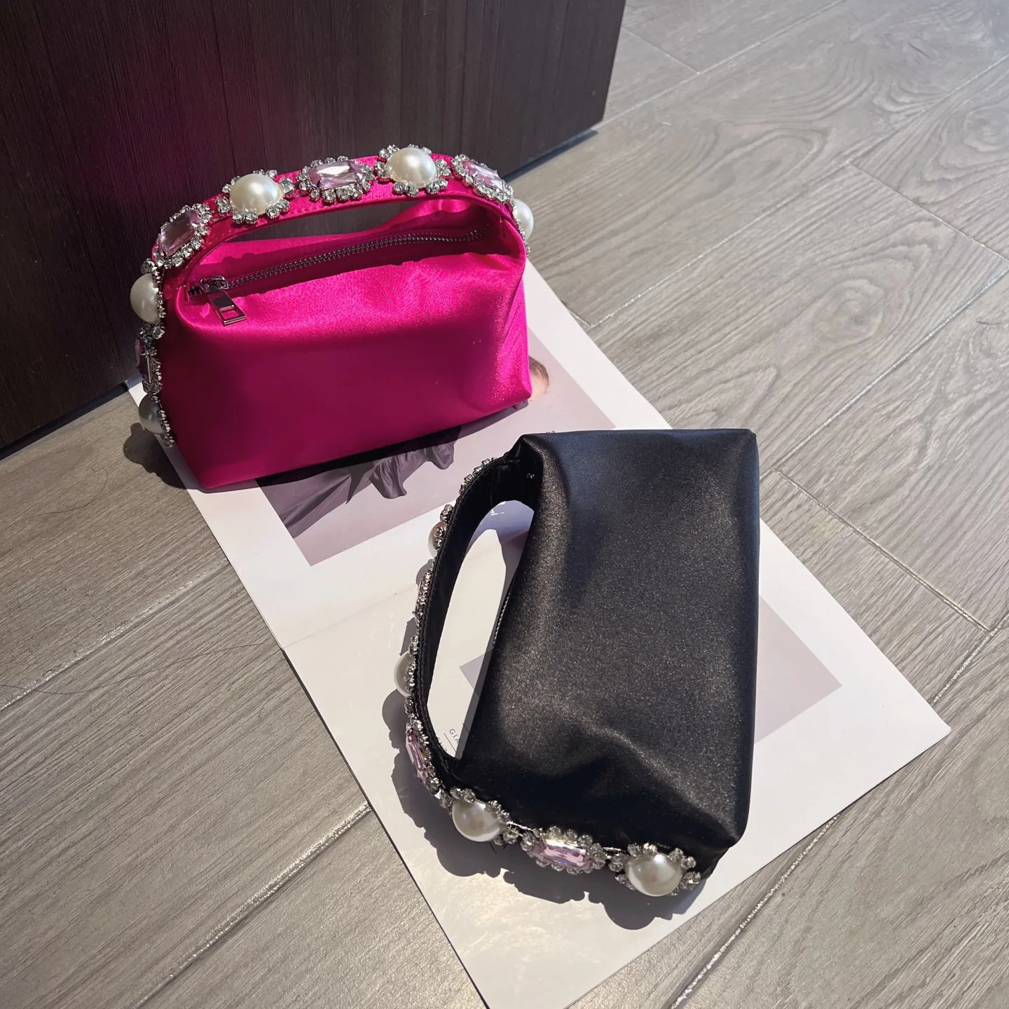 

Luxury Designer Pearl Beaded Satin Hobo Bag Women Handbag Rhinestone Diamond Evening Bag Wedding Party Clutch Purse Shoulder Bag