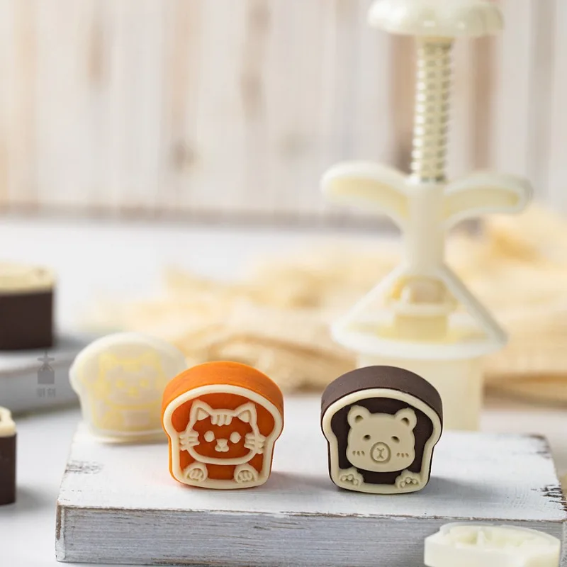 25g Cute Cat Bear Pattern Mooncake Mold Set Toast Animals Pattern Plunger Cookie Cutter Fondant Baking Supplies Kitchen Gadgets