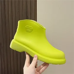 Scarpe da acqua da donna per la stagione delle piogge stivali da pioggia alla moda per le donne comodi stivali da pioggia antiscivolo resistenti all'usura Botines Para Mujeres