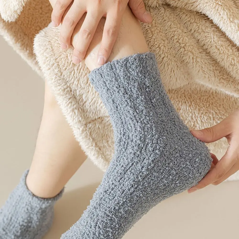 

4Pairs Solid Color Thickened Coral Fleece Socks Winter Simple Floor Plush Socks Sleeping Hosiery Mid Tube Socks Women Winter