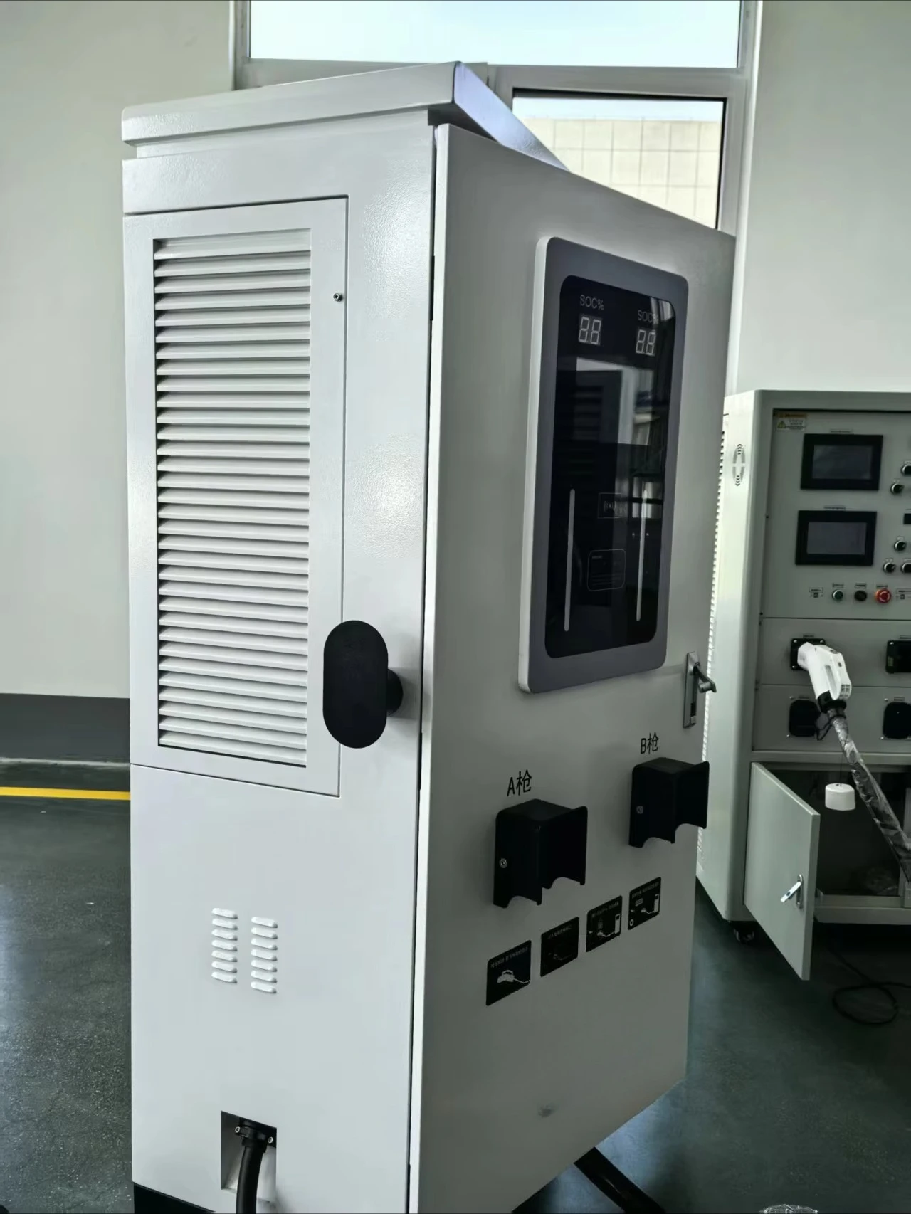 New Wattzing 60kW DC Portable EV Charger Station with CCS2 Combo Interface for BYD Electric Cars