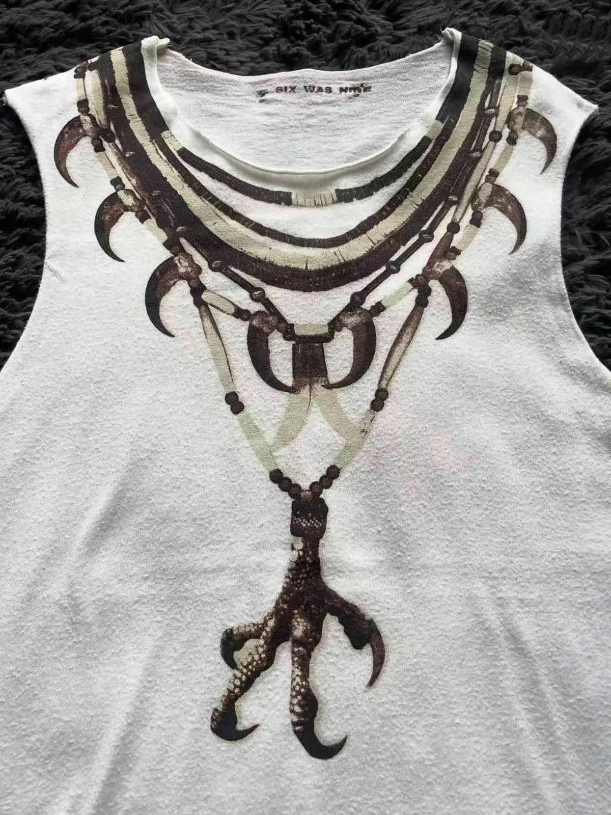 Ifsixwasnine 00ss trompe l'oeil archive eagle claw feather print vest