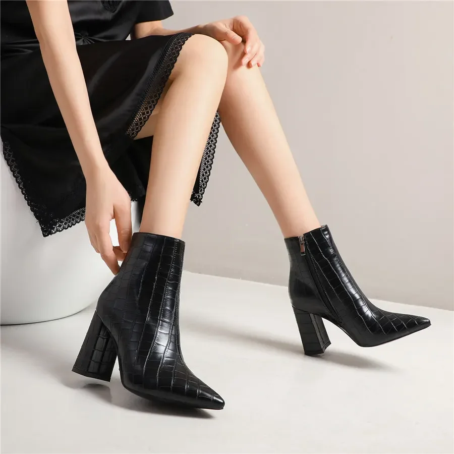 Winter Plush Women Ankle Boots Brown Crocodile Leather High Square Heels Pointed Toe Party Office Lady Zipper Street Short Boots