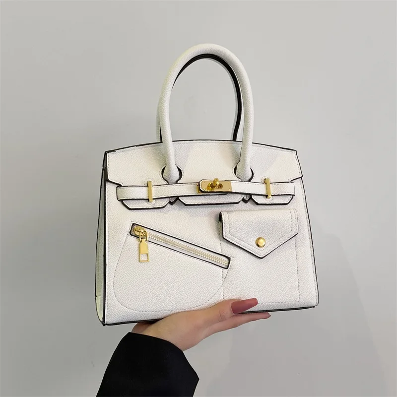 

Elegant Designer Clutch Bag With Paris Fashion Style And Large Capacity For Casual Leisure Women