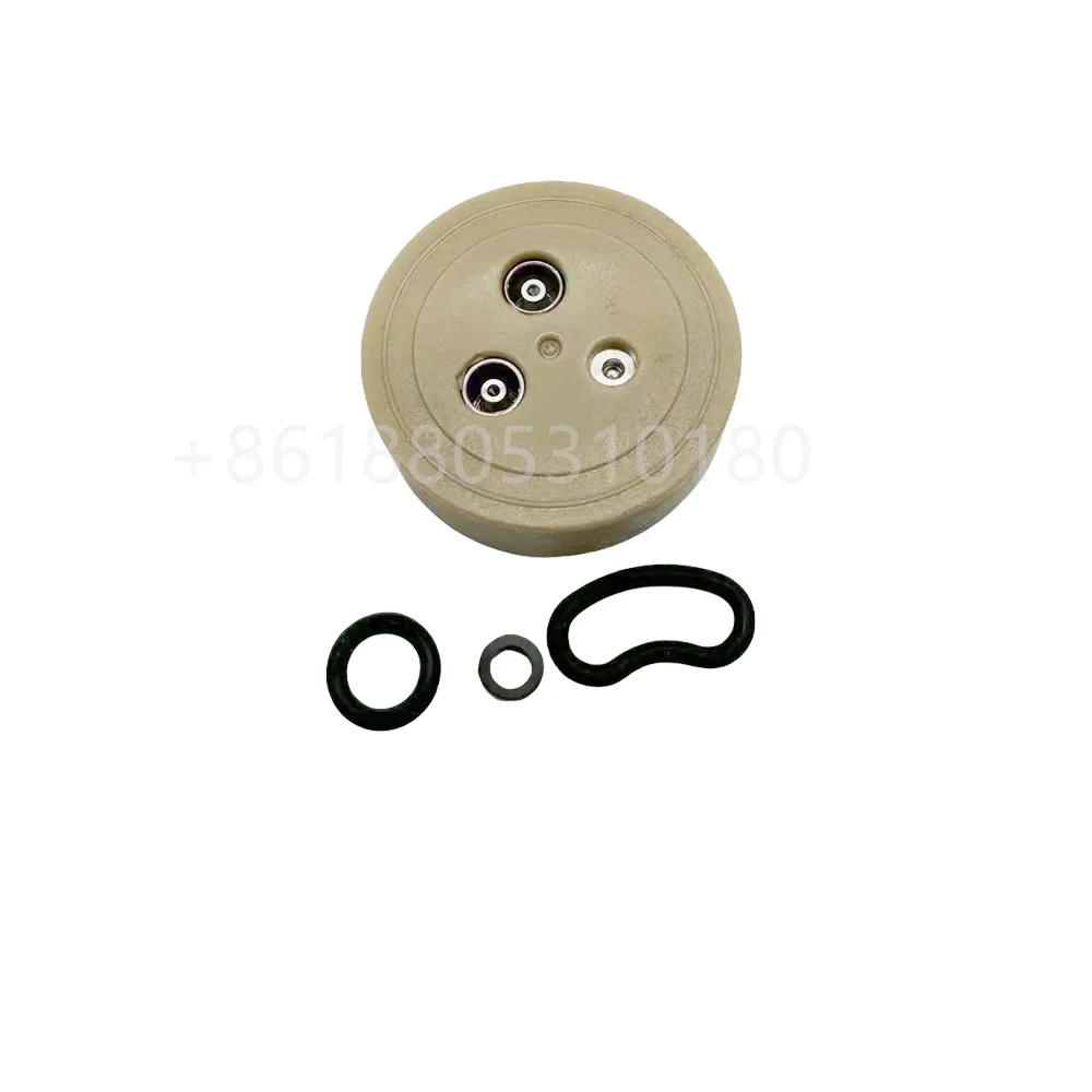 

The urea pump check valve is applicable to Mercedes-Benz, Scania, and DAF trucks 2655852 A0001407878, 4395016, 2208766.