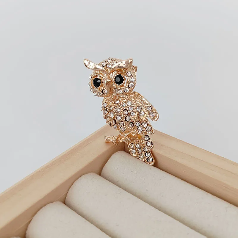 Luxury Rhinestone Studded Gold Color Owl Brooches For Women Clothing Suit Accessories Vintage Elegant Owl Brooch Pins Jewelry