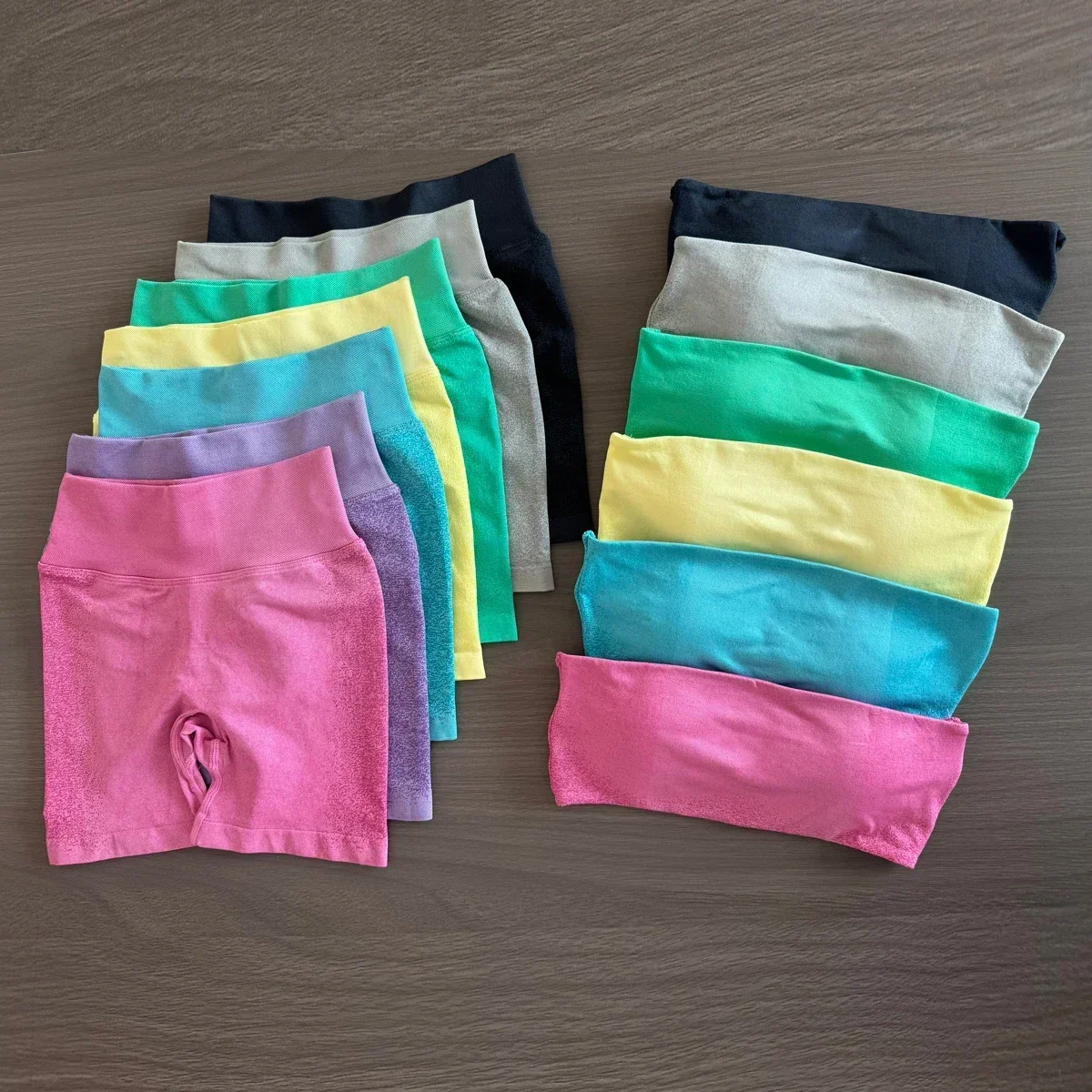 점화 반바지 여성 Scrunch Bum 반바지 슈퍼 스트레치 원활한 요가 짧은 운동 바이커 짧은 피트니스 체육관 스타킹