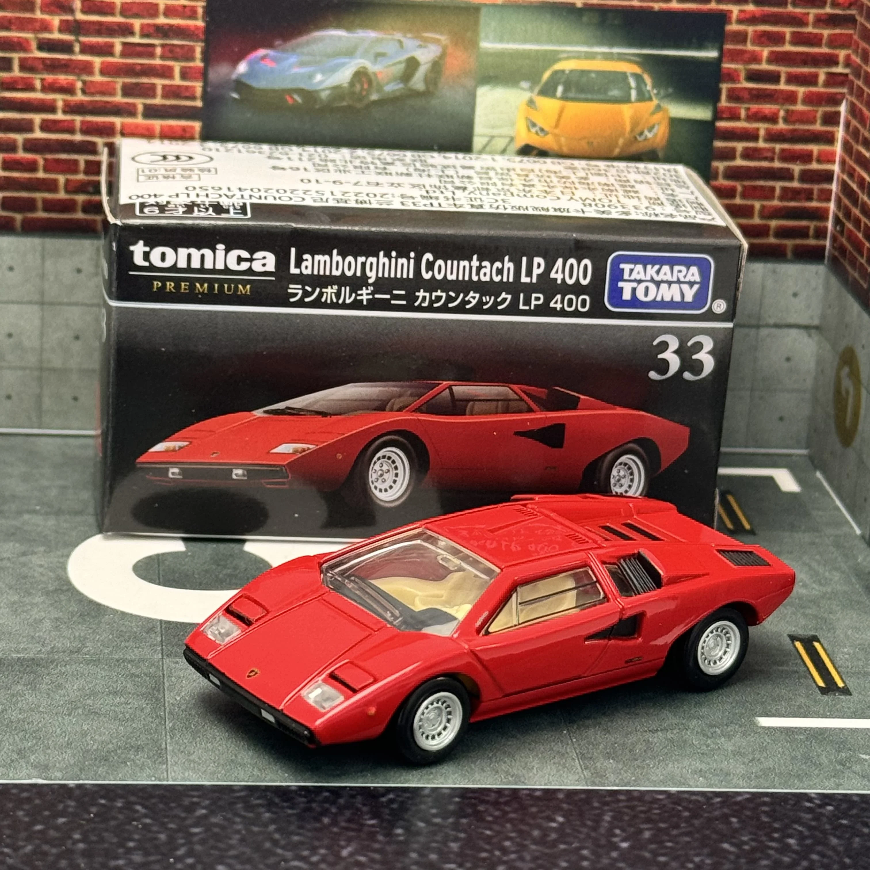 Takara Tomy Tomica Premium 33 Lamborghini Countach LP400 Car Alloy Vehicle Diecast Metal Model Kids Xmas Gift Toys for Boys