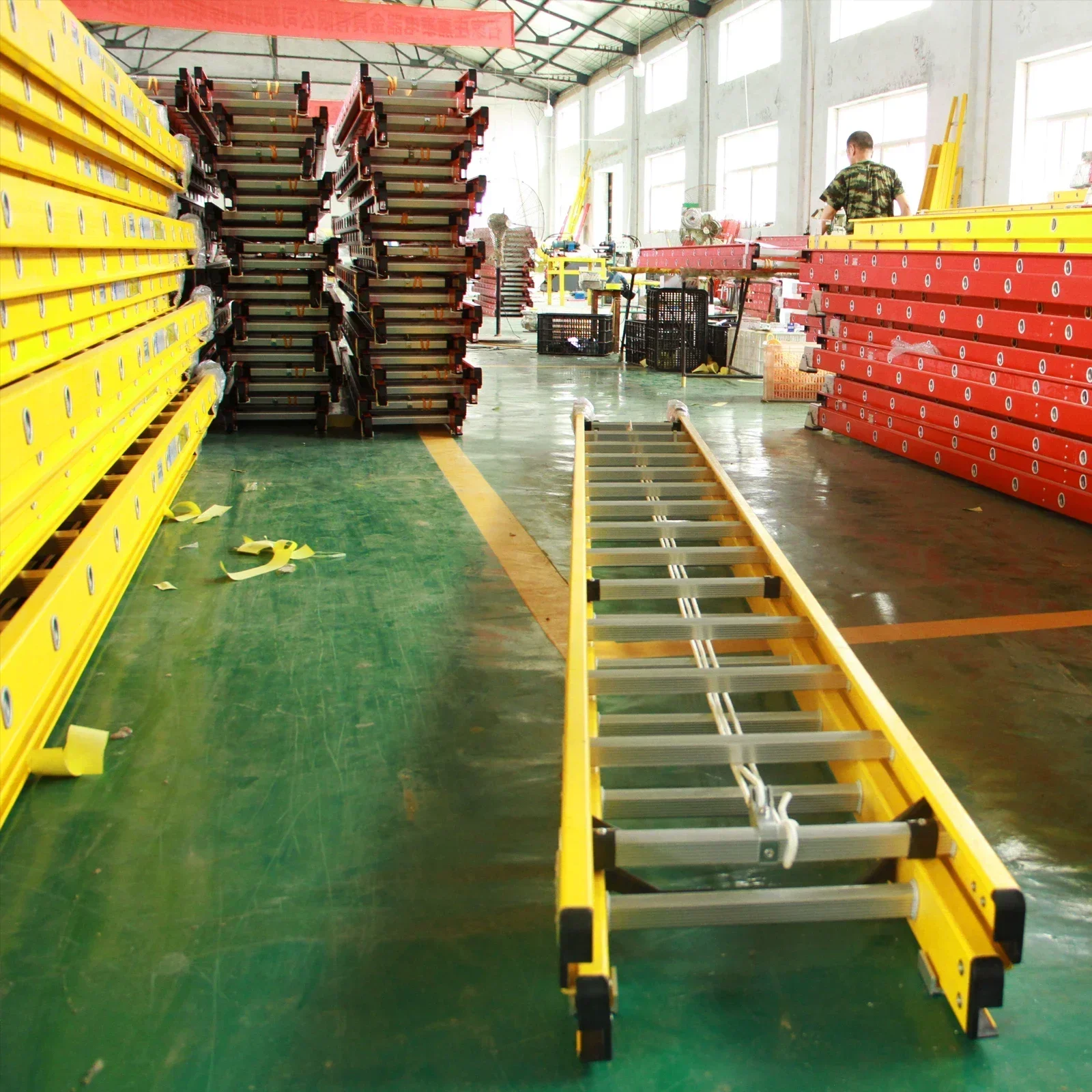 EN131 Step Fiberglass Fire Escape Extension Telescopic Ladder Folding Aluminum Combination  Step Ladders Manufacturers