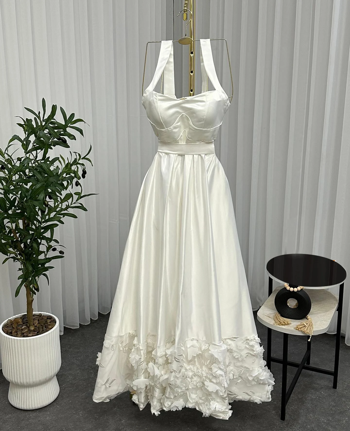 Customized Sexy Satin A-Line Spaghetti Straps Flowers Evening Dress Fashion Sleeveless Strapless Floor Length prom dresses