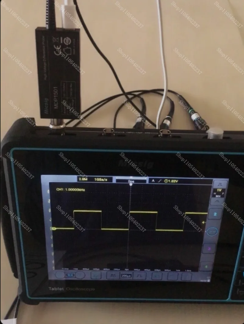 For VTO2004  (USB) Oscilloscope 4 Channels 200MHz Bandwidth 1GSa/s 50Mpts Memory Depth Analog Oscilloscope
