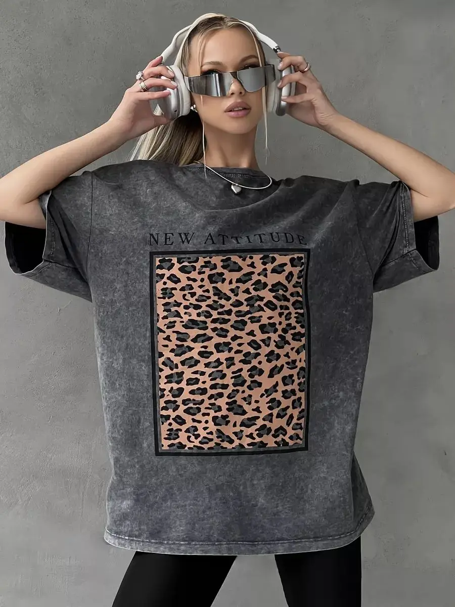 Camiseta lavada con estampado de letras de leopardo para mujer, Tops de algodón de gran tamaño para mujer, camisetas de manga corta con cuello