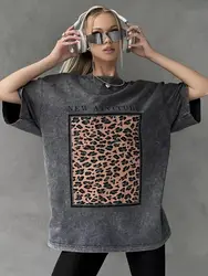 Kadın Leopar Mektup Baskılı Yıkanmış T-shirt Pamuk Büyük Boy Bayan Üstleri Moda O-Boyun Kısa Kollu Tees Y2k Kadın Giysileri