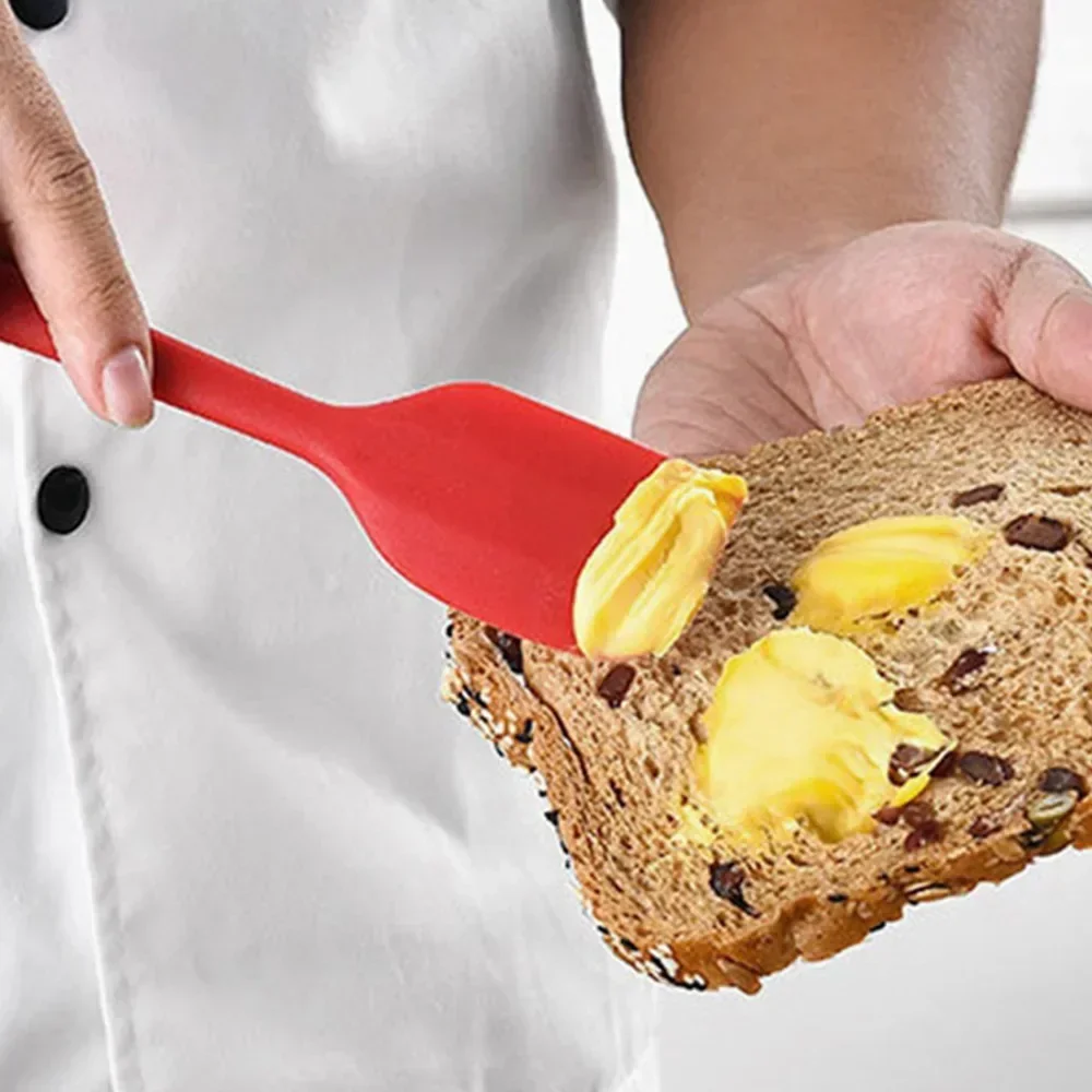 Silicone Scraper High Temperature Resistant Integrated Baking Tool Cream Cake Smoothing Spatula Non Stick Grade Dough Scraper