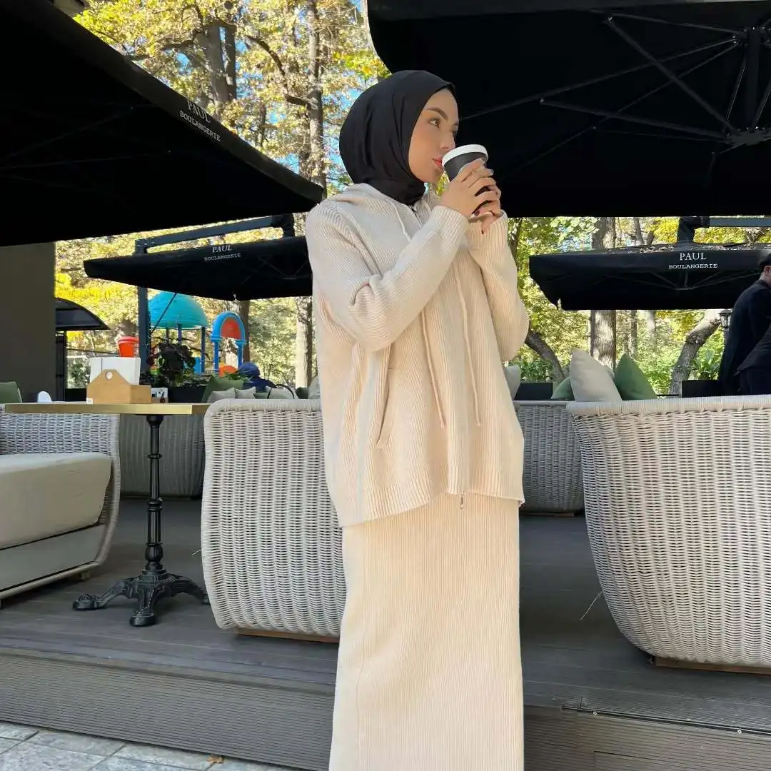 2026 Spring New Women's Solid Color Hooded Knit Sweater Versatile Set