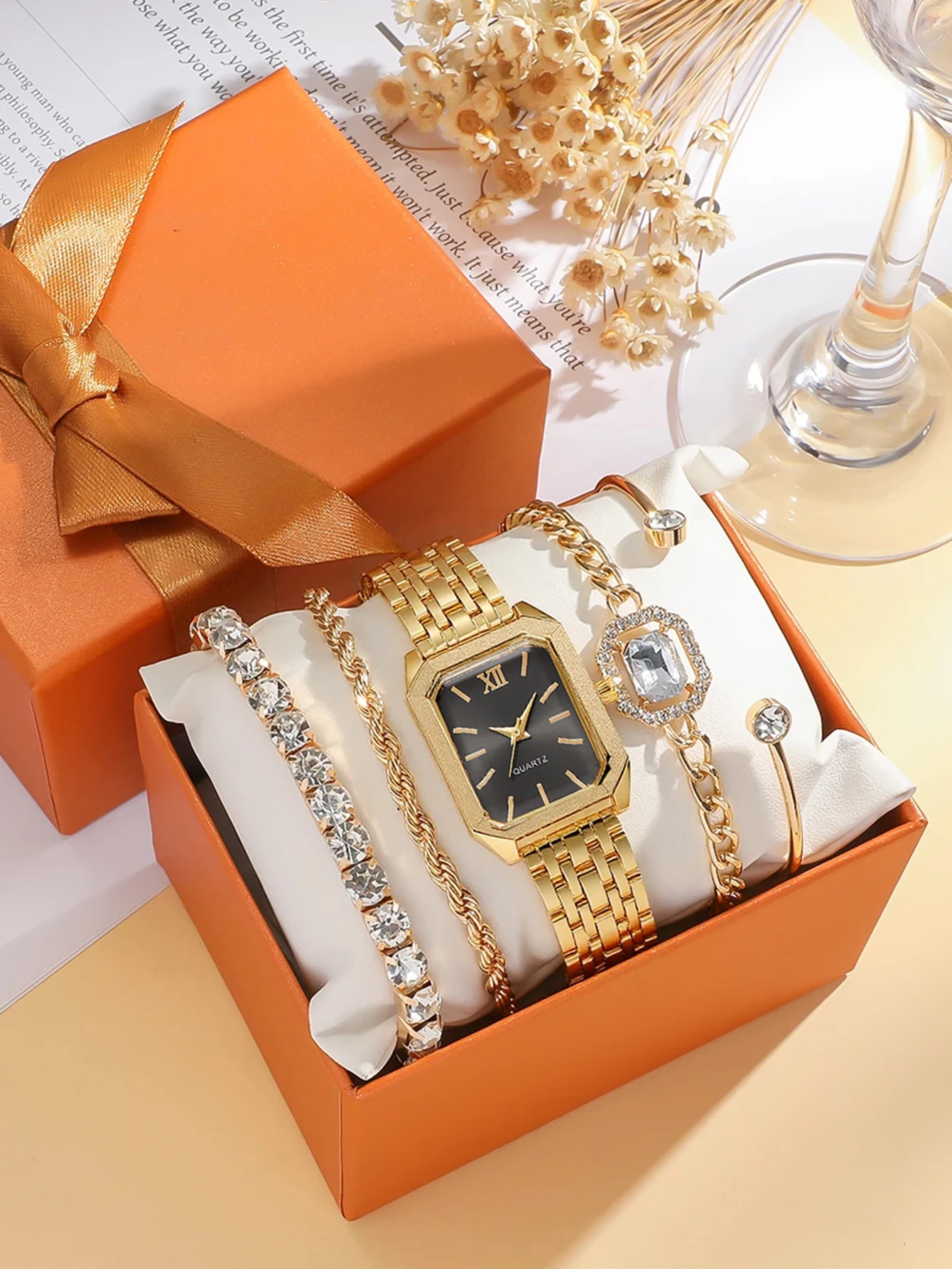 

Fashionable Simple Women's Small Square Dial Alloy Strap Women's Quartz Watch Diamond Set Bracelet 5 Piece Set for Thanksgiving