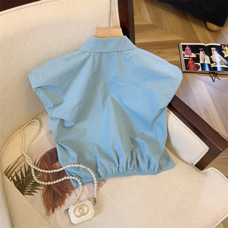 Design sense niche bubble sleeve shirt female summer 2024 unique and chic western style pleated button lapel sleeveless shirt