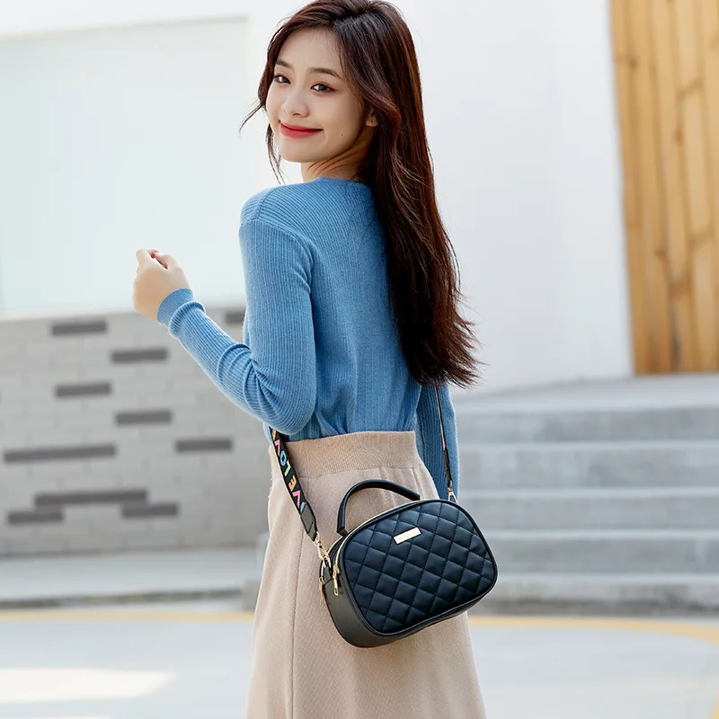 

Fashion Travel Camera Bag Women's Cross PU Leather Shoulder Bag Roller Strip Camera Bag New Storage Bag Shoulder Phone Bag