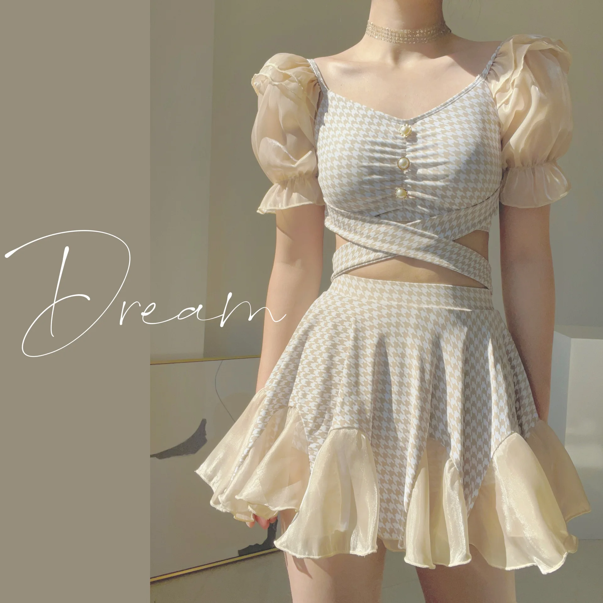 

Apricot color korean style Honey Dream Pure Desire Wind Ins Hot Springs Conservative Skirt Style Split Thousand Bird Grid Cover