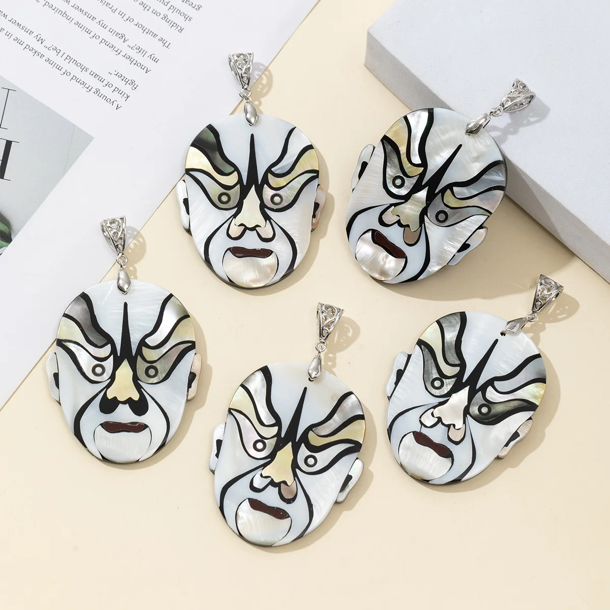 Natural White Shell Peking Opera Facial Mask Pendant Mother of Pearl Chinese Opera Face Charms for DIY Necklace Jewelry Making