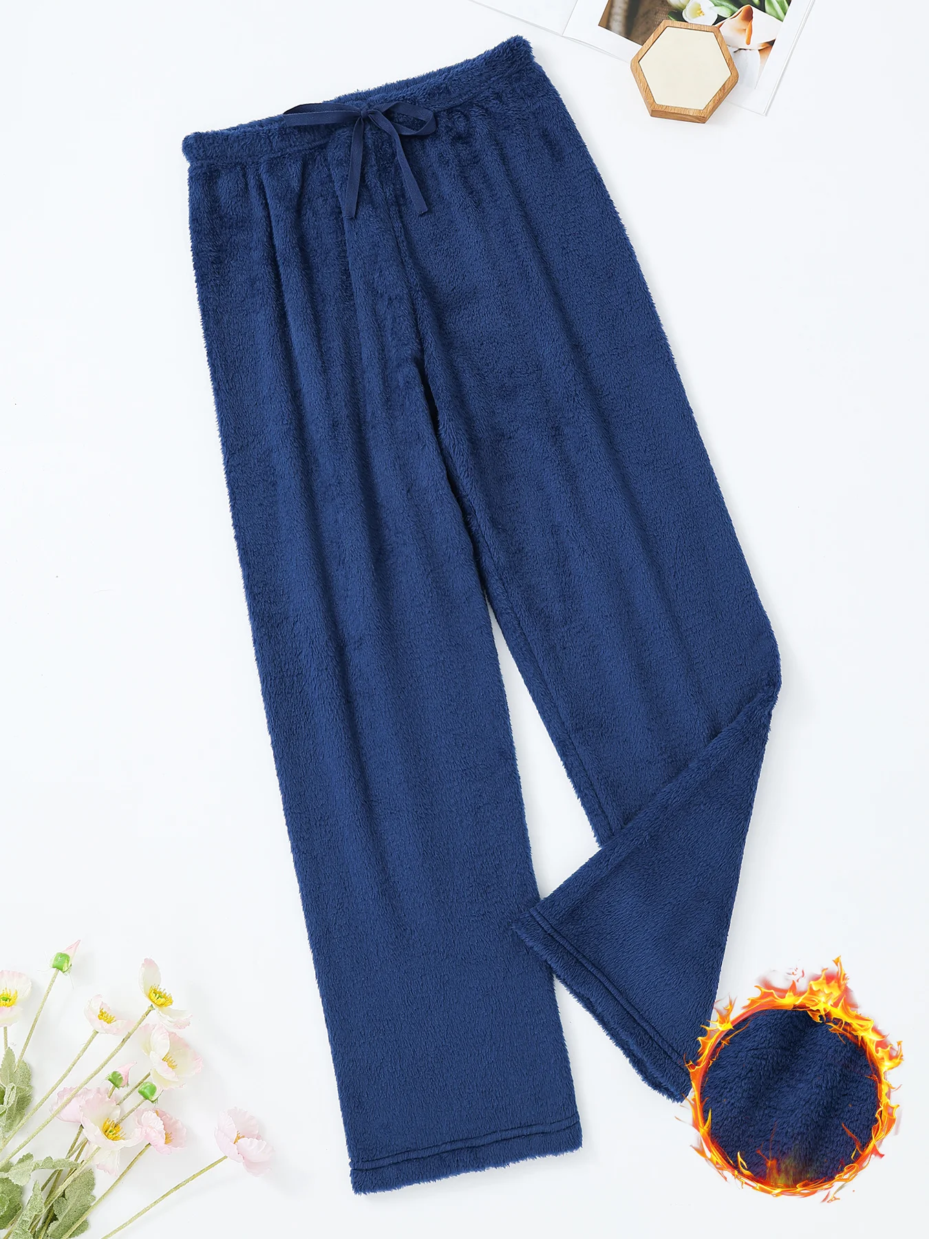 بنطال بيجامة من الفلانيل فائق النعومة للسيدات. السراويل المنزلية غير الرسمية لفصل الشتاء