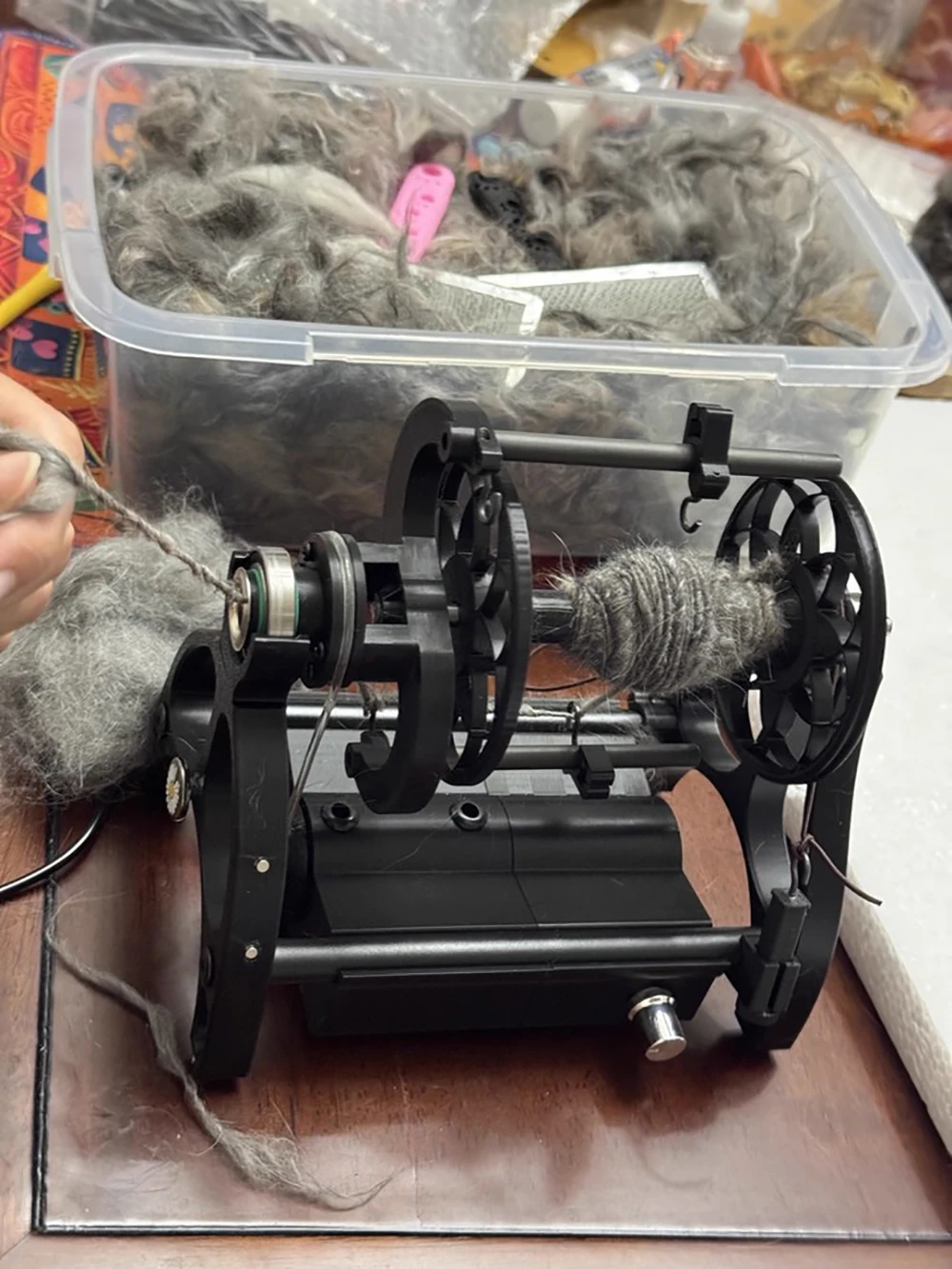 Electric Mini Spinning Wheel for Home Use - Transforms Cat/Dog Fur into Yarn Adjustable Speed 0-800 RPM