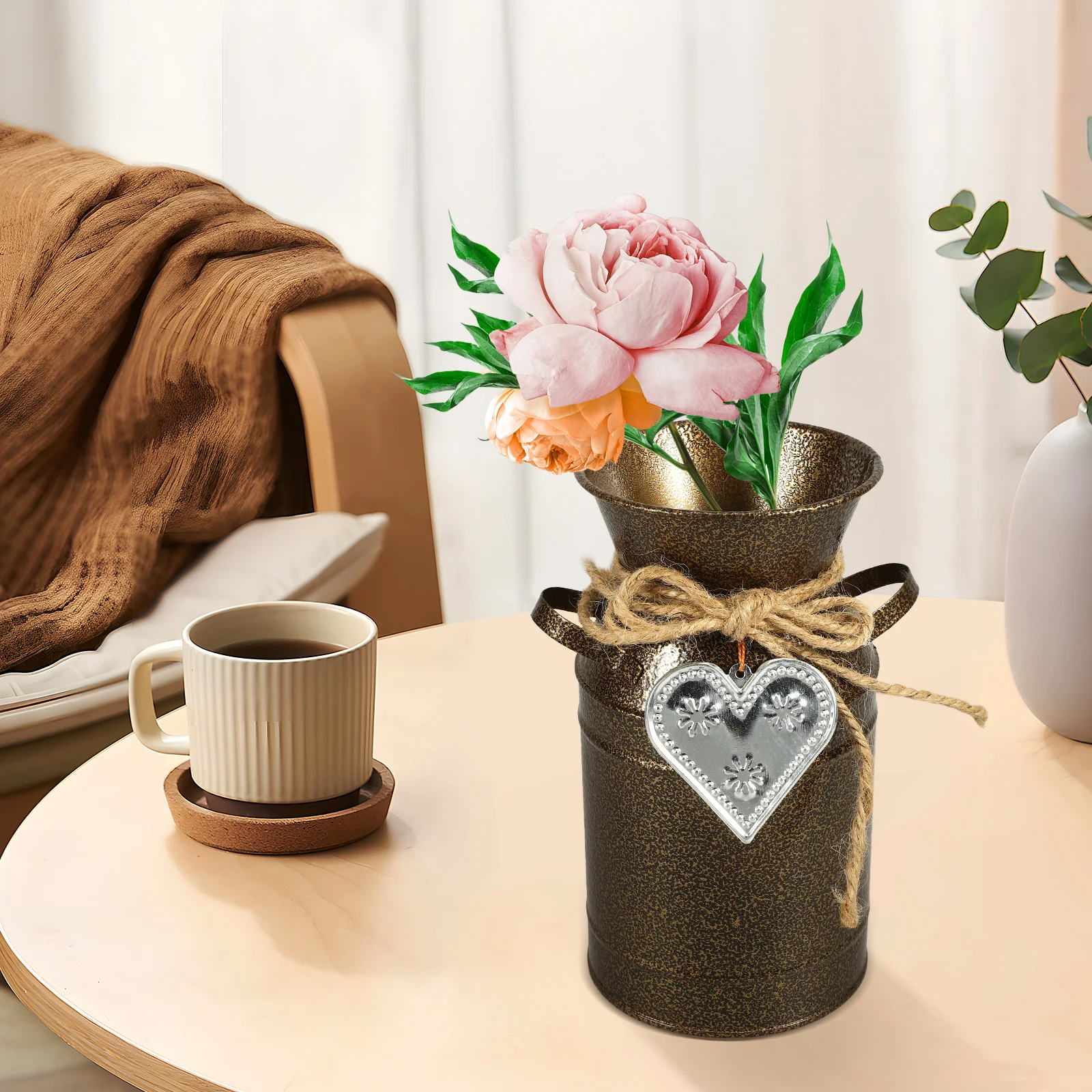 

Vintage Iron Flower Bucket Floral Arrangement Metal Milk Jug Vase Rustic Decorative Jug For Home Garden Office Metal Flower Pot