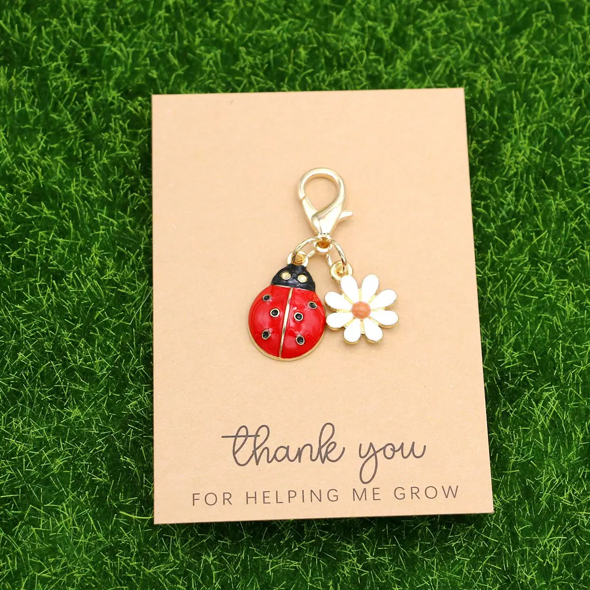 5 قطع الكرتون لطيف كبير الخنفساء ديزي مفتاح سلسلة لطيف سبيكة السفر البسيطة سحر مفتاح حلقة عيد ميلاد هدية مثالية