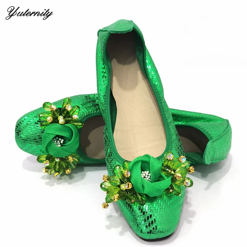 Hot Selling Cow Leather With Flower Rhinestone Women Shoes European Spring Office Lady Flats Shoes For Party Size 35-44 On Sale