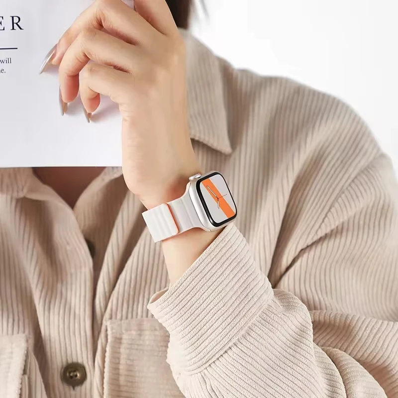 Silicone Strap For Apple Watch Band 49mm 40mm 44mm 45mm 41mm 38mm 42mm Loop Magnetic Bracelet iWatch Series 10 9 8 SE 6 7 Ultra