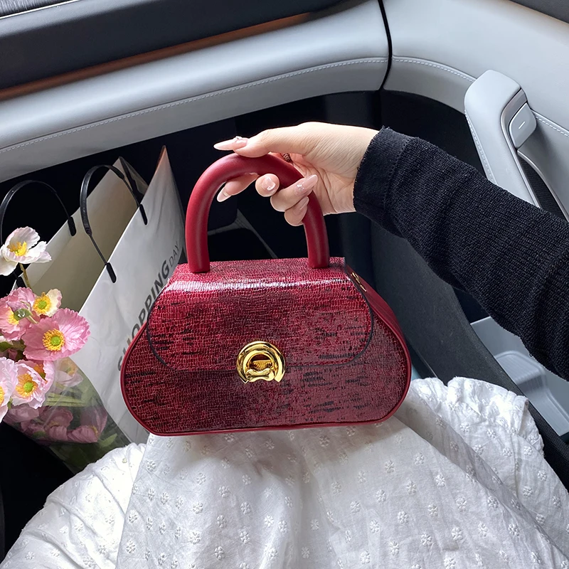 

Luxury Commuter Classic Diaper Bag Unique Crossbody Handbag For Women Fashionable Leather Tote Purse