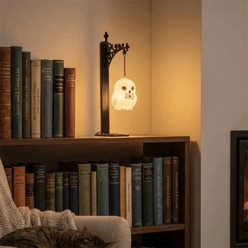 Vertical Hanging Owl Bookend Lamp Metal Bookshelf Retro Shelf Light Animal Model Ornaments  Reading Room Office Bookshelf Gift