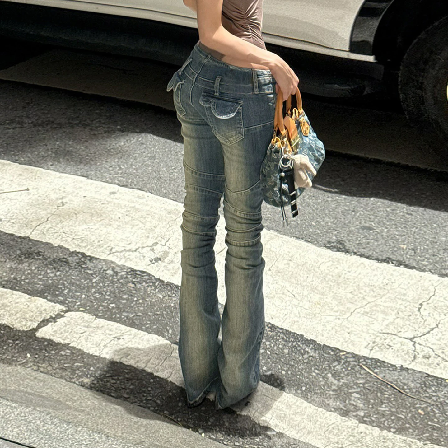 Vintage Light Wash Distressed Paneled Jeans Y2K Slim-Fitting Low-Waisted Stitched Denim Pants Women 2025 Streetwear Retro Jeans - Image 3