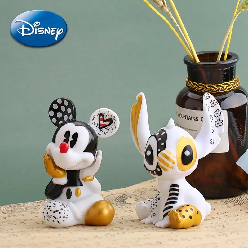 Figura de acción de Mickey Mouse de punto de Disney, estatuilla de oro negro, figuras de Anime de dibujos animados, decoración del hogar del coche, juguetes de colección para niños