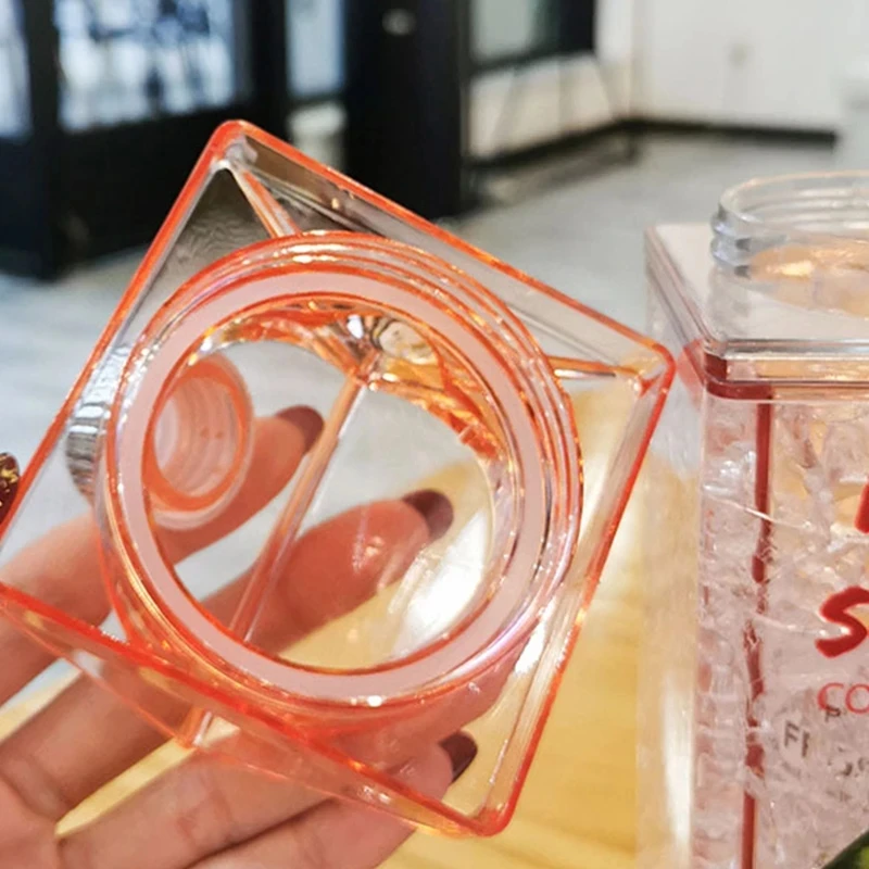 زجاجة مياه مربعة من القش كوب للمشروبات الباردة كوب شرب صيفي للطلاب في الهواء الطلق زجاجة مياه بلاستيكية ثلجية كوب للسيدات