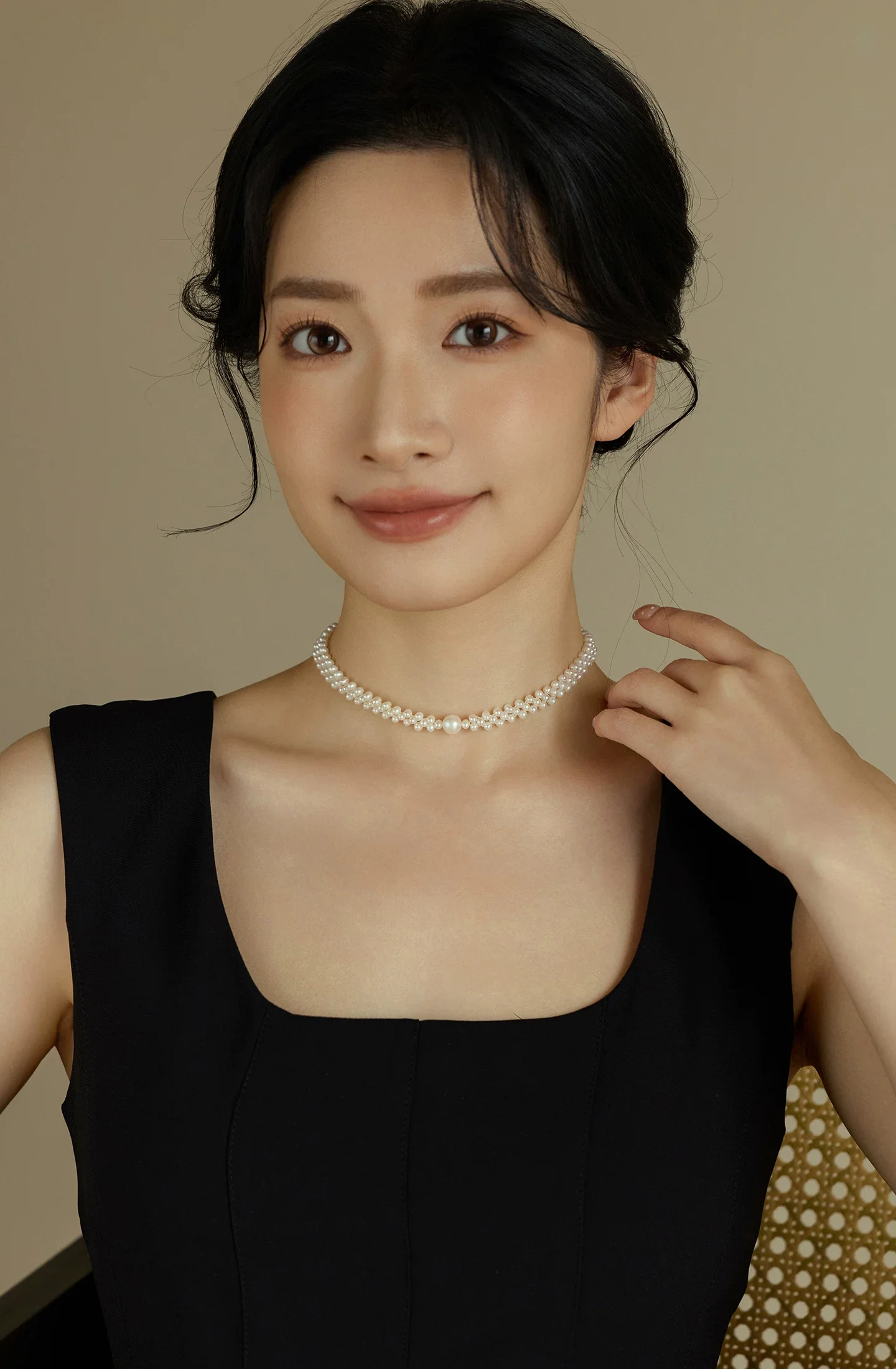 Fine jewelry Natural freshwater pearl hand-woven clavicle chain women's light luxury choker gentle commuting giftxl202607004