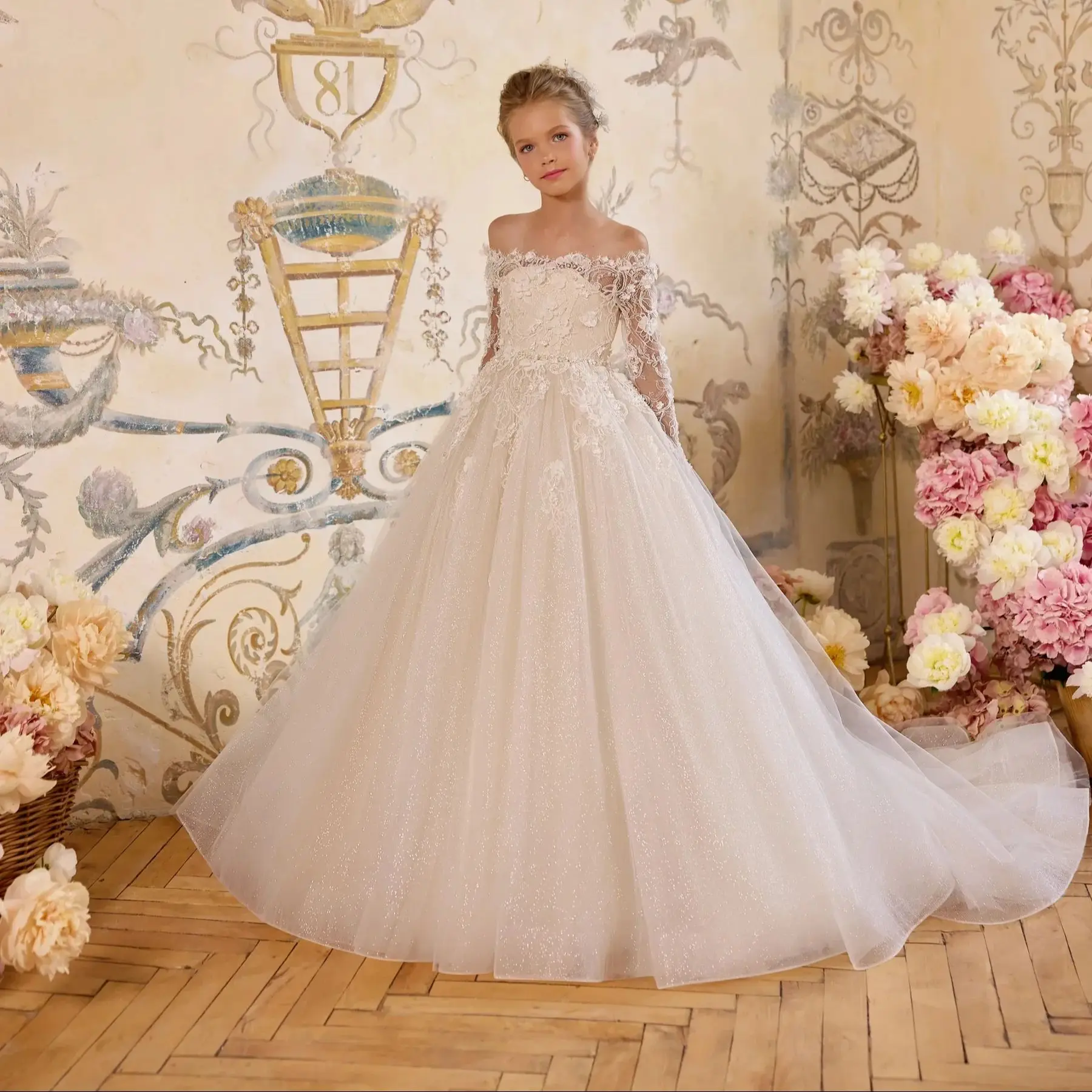 Customized White Lace Flower Girl Dresses Off the Shoulder Long Sleeve For Wedding Birthday Party Gowns First Communion Dress