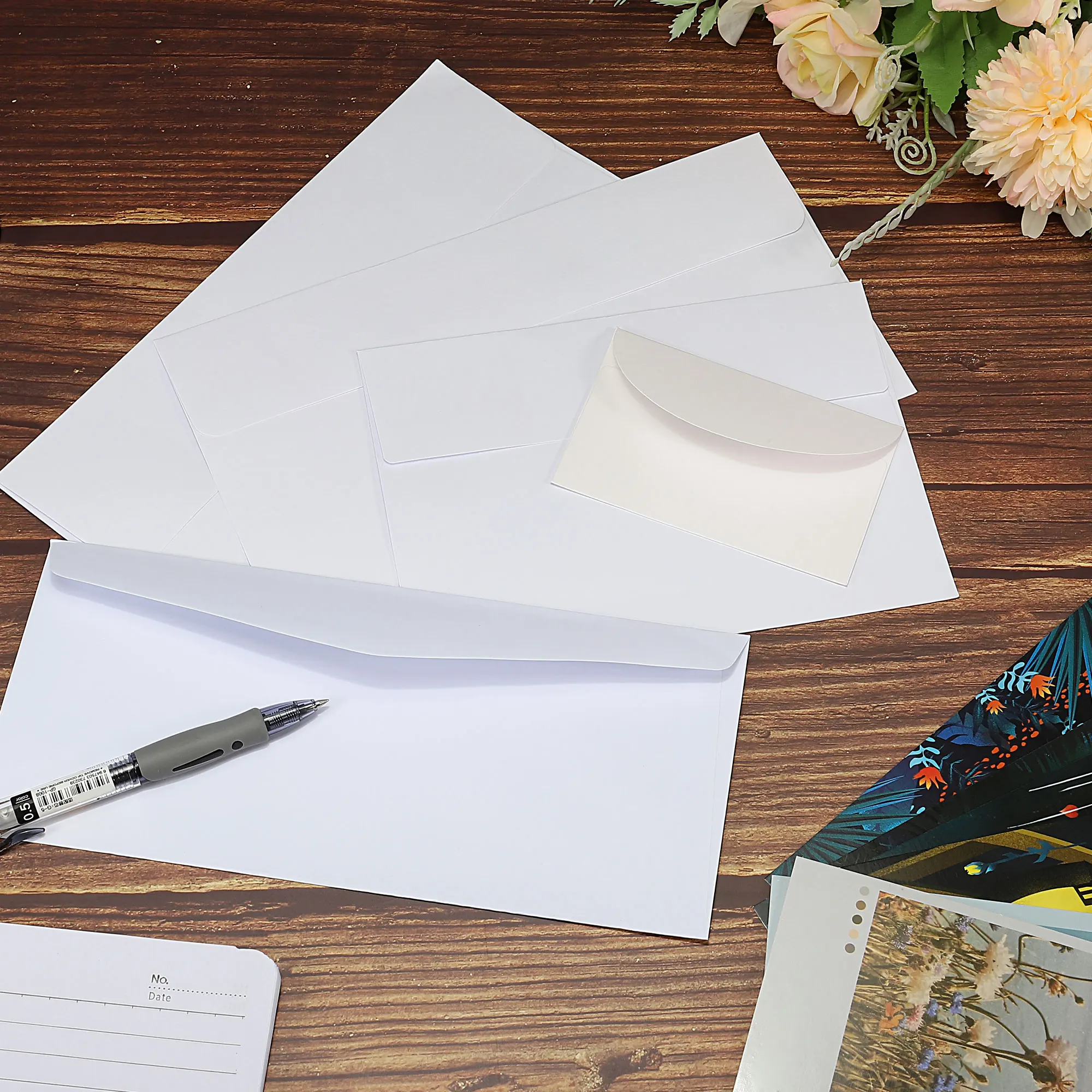 100Pcs Mini Envelopes Paper Blank Small Items Storage Business Card Holder White Envelope for Greeting Note Party Invitations