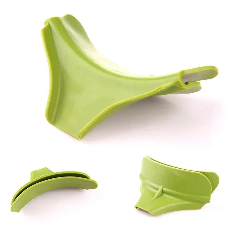 Clip On Pot Pouring Spout Anti Spill Liquid Guiding Funnel Pan Edge Attachment For Soup Sauce Transfer Household Cooking