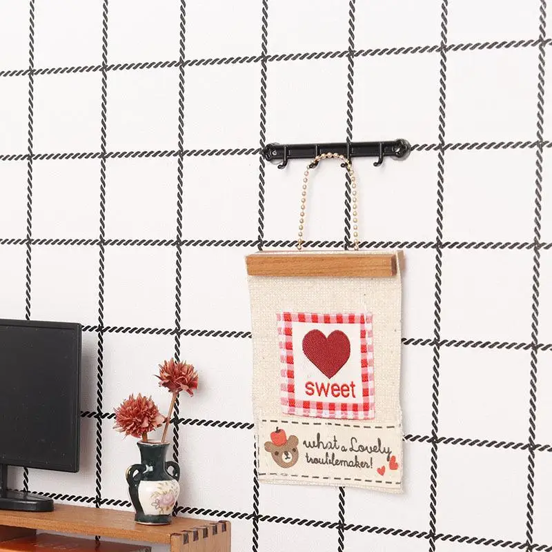 1/12 Mini borsa portaoggetti da parete carina per casa delle bambole Tasche appese Accessori per la decorazione della scena della casa delle bambole Prozioni fotografiche di micro scene