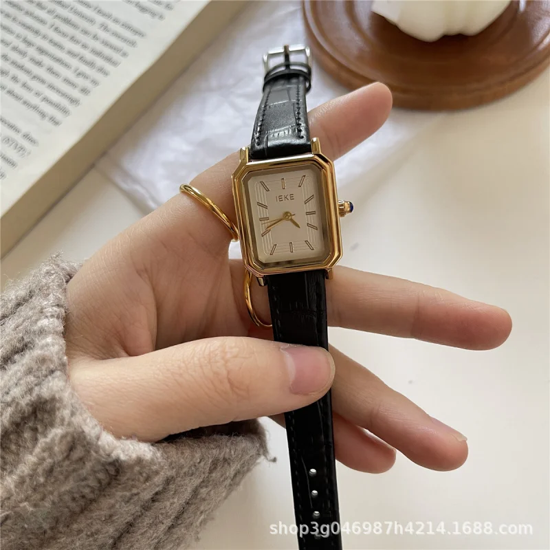 IEKEGenuine Goods Winter New Light Luxury Minority Square High Sense Retro Belt Watch Female Student Exquisite Watch