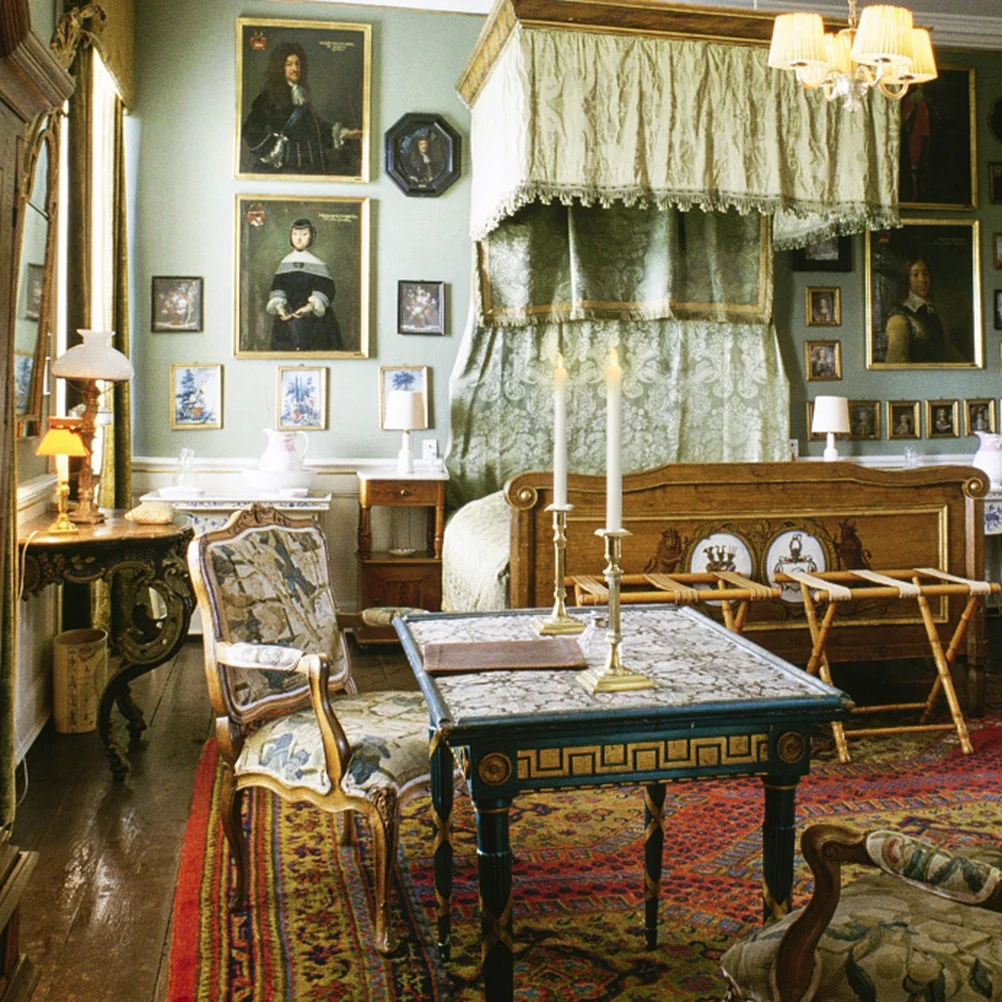 

6 Pcs LED Electronic Candles Decorative Flameless Long Lasting Smokeless Safe Home Restaurant Cafe Bar Halloween Christmas