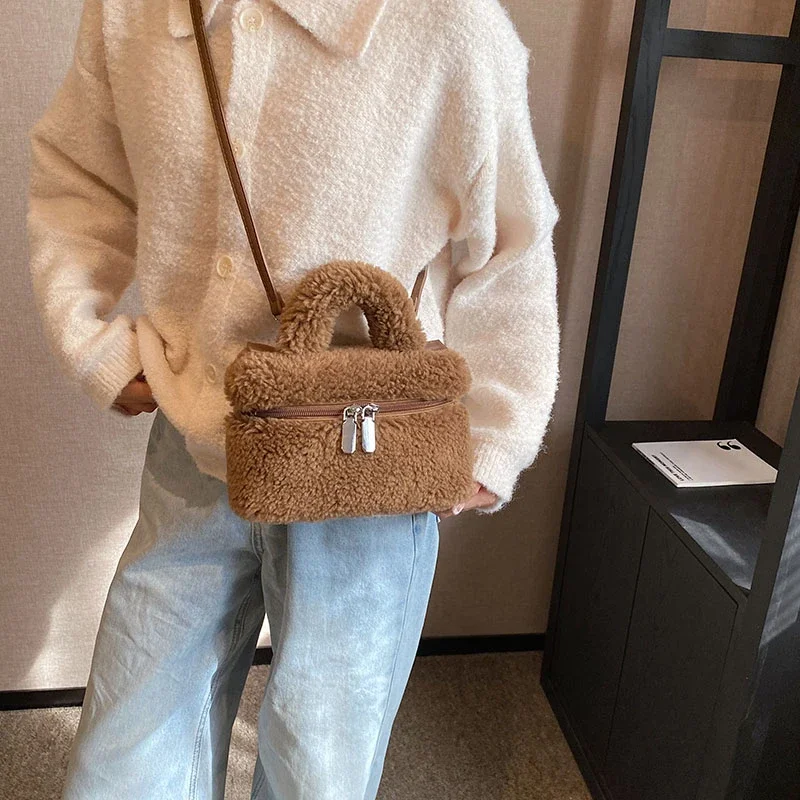 Light Luxury Solid Color Versatile Zipper Women's Handbag for Women 2026 High Quality Sweet Plush Velvet Sweet Shoulder Bags
