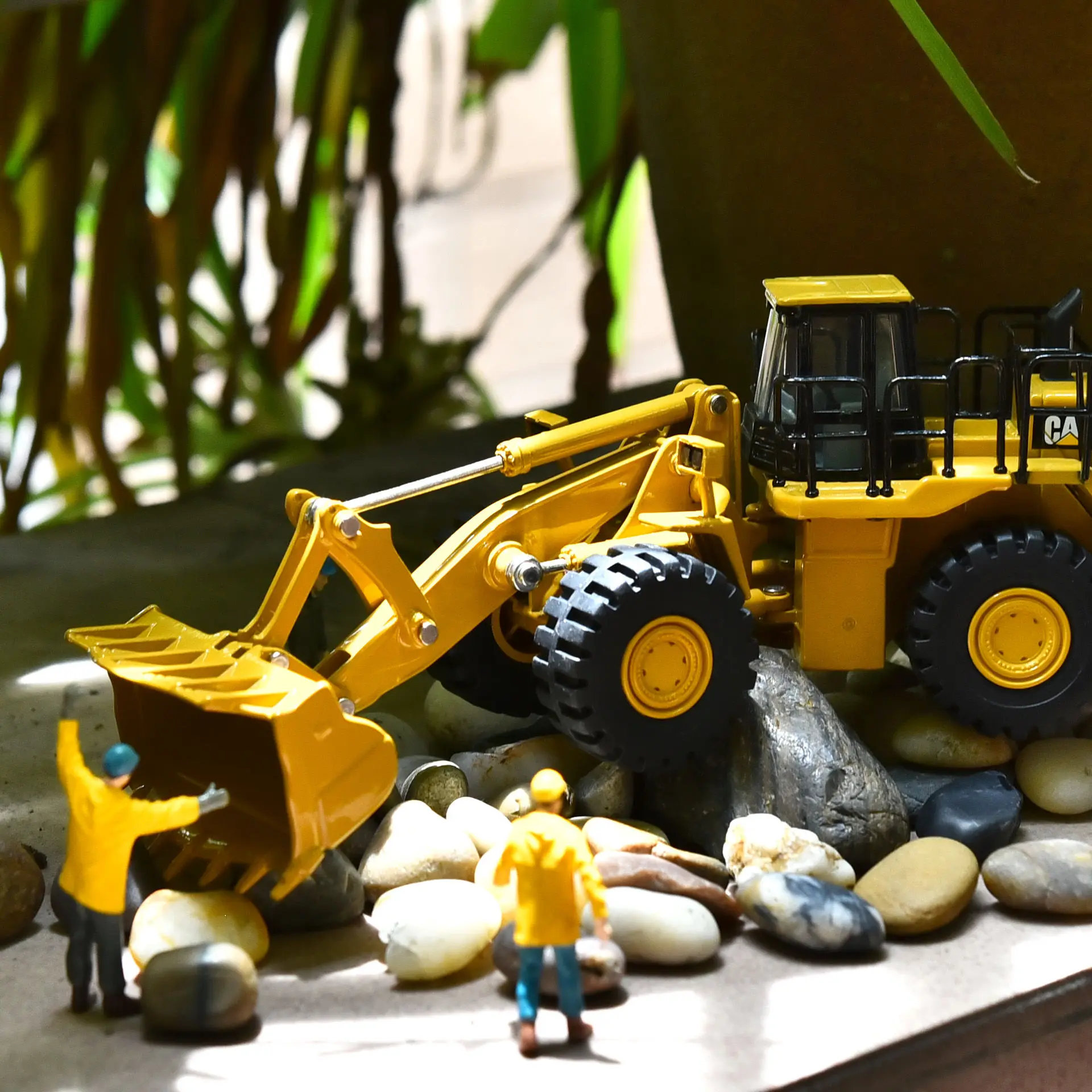 1:64 DM Caterpillar CAT988H Loader Forklift Bulldozer Engineering Truck Alloy Simulation Model Toy Decorative Parts