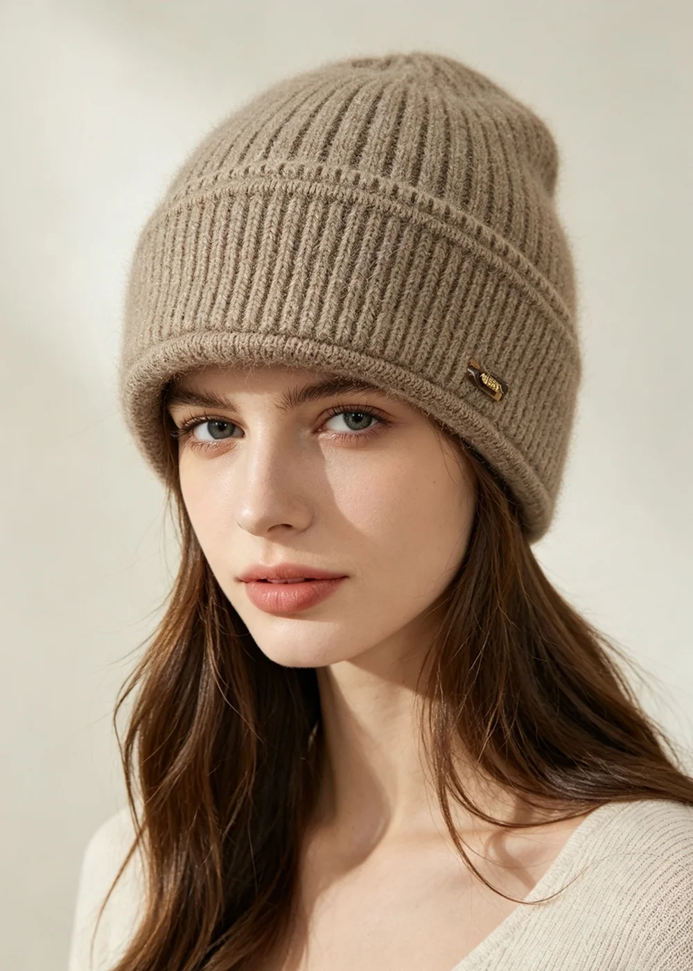 2026 new Y2K inter Hat Regardless of Gender Wool Knitted Women's Soft Warm Bean Hat Fashion Outdoor Curly-brimmed Hat