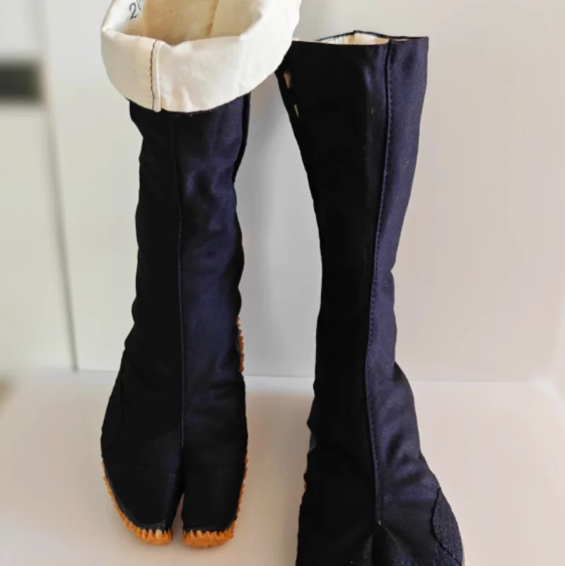 

Japanese Women's High Top Split Toe Shoes Canvas Sports Dance Shoes