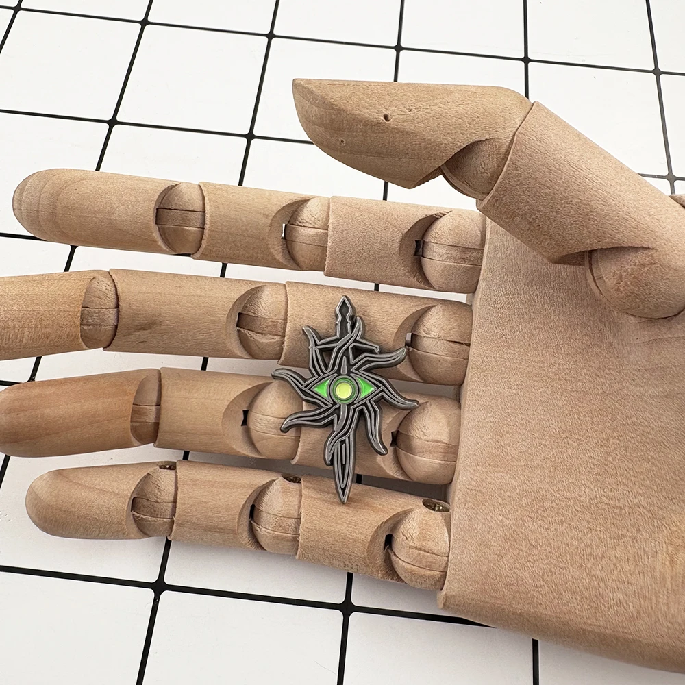 التنين العمر التحقق مستوحاة المينا بروش آر بي جي الألعاب السيف العين رمز ميرش التلبيب دبوس دافئ ألعاب هدية المشجعين هدية شارة الوصول #6