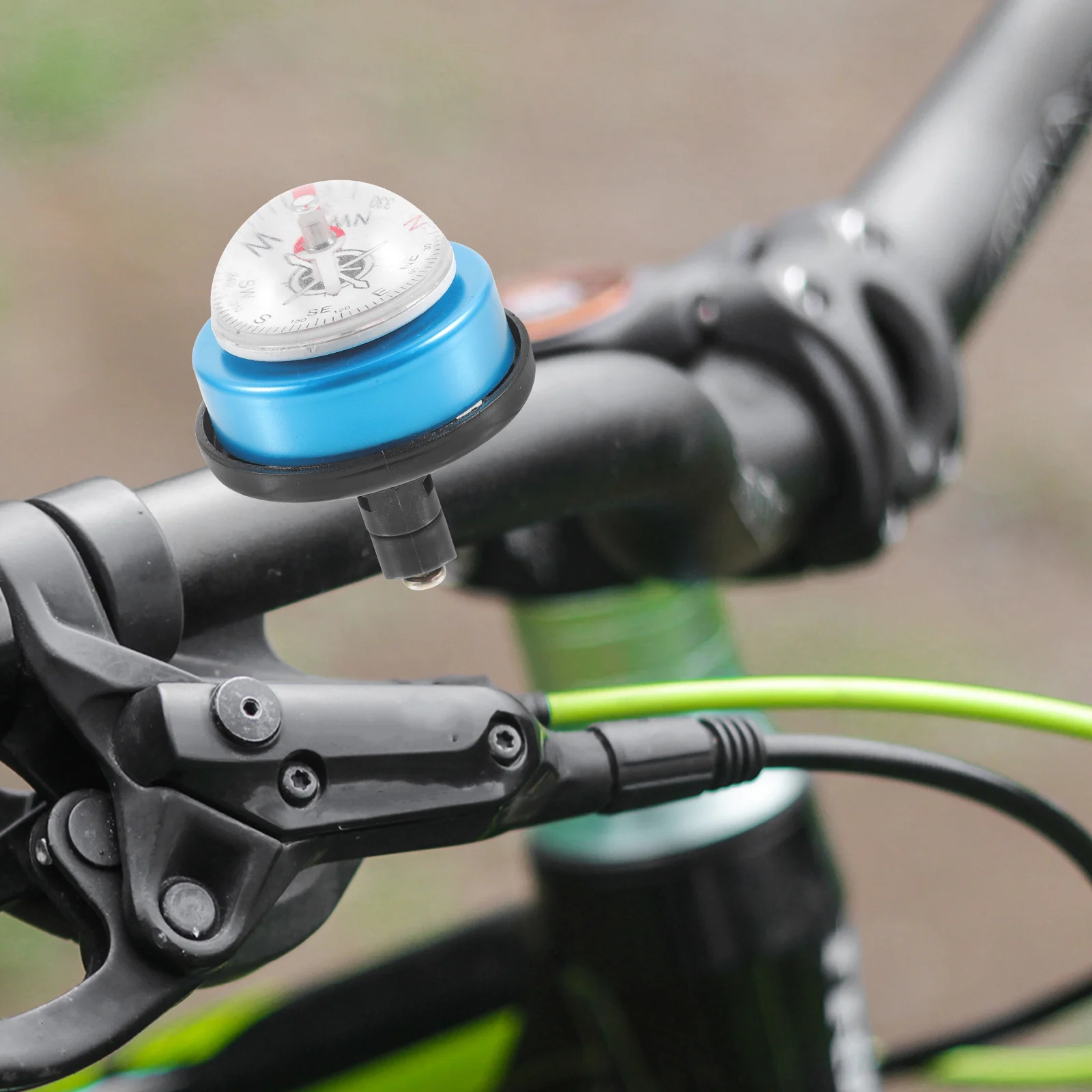 

Alloy Bike Bell Accessories Bicycle Handlebar Anti-Loss Portable Warning Horn Safety Ringing Bell for Mountain Road Cycling