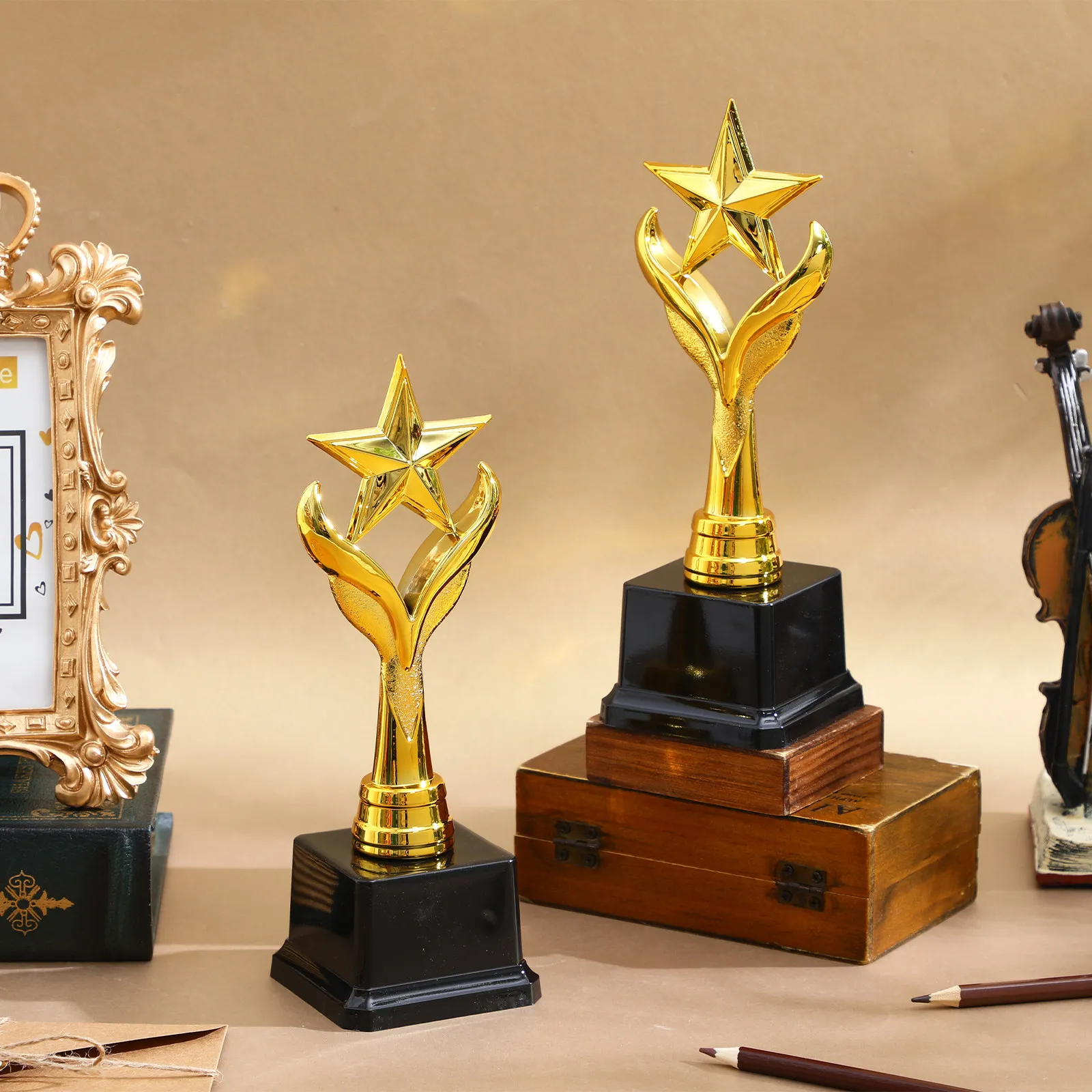 

2Pcs ABS Award Trophy Cup Pentagram Design for Kindergarten School Office Party Competition Ceremony Celebration Trophy Decor