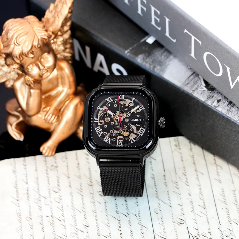 

Мужские минималистичные и стильные квадратные механические часы с черным сетчатым ремешком, турбийоном и скелетонным циферблатом.